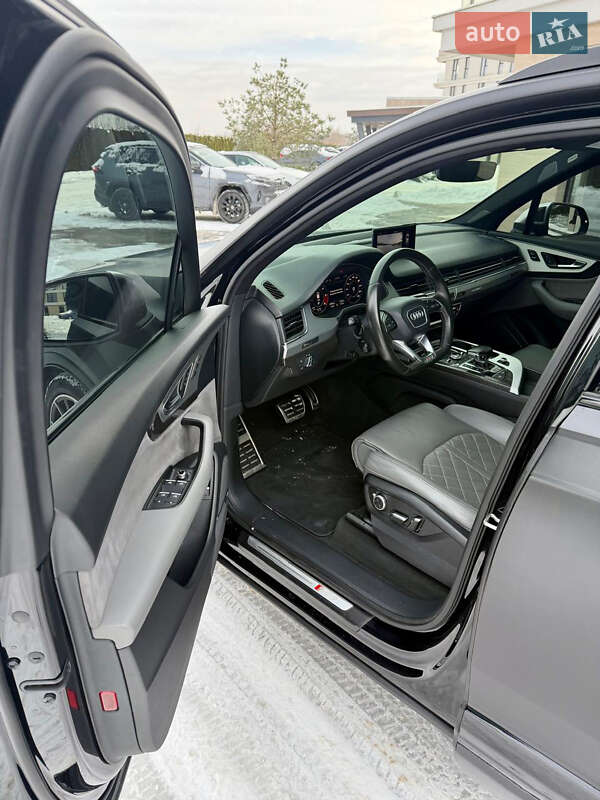 Внедорожник / Кроссовер Audi SQ7 2017 в Киеве фото 27 Внедорожник / Кроссовер Audi SQ7 2017 в Киеве