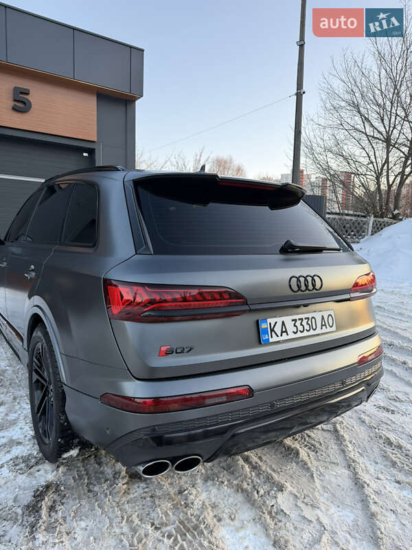 Позашляховик / Кросовер Audi SQ7 2021 в Києві