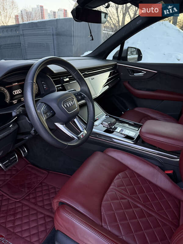 Позашляховик / Кросовер Audi SQ7 2021 в Києві