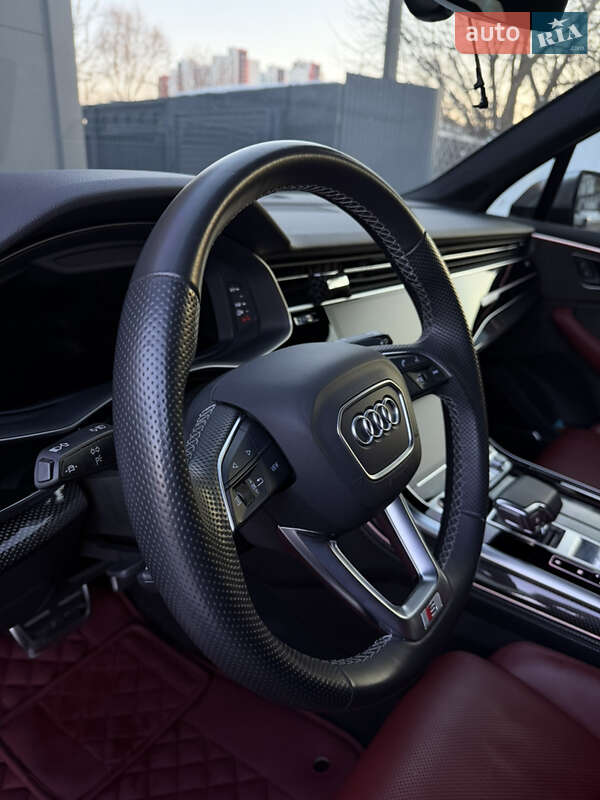 Позашляховик / Кросовер Audi SQ7 2021 в Києві