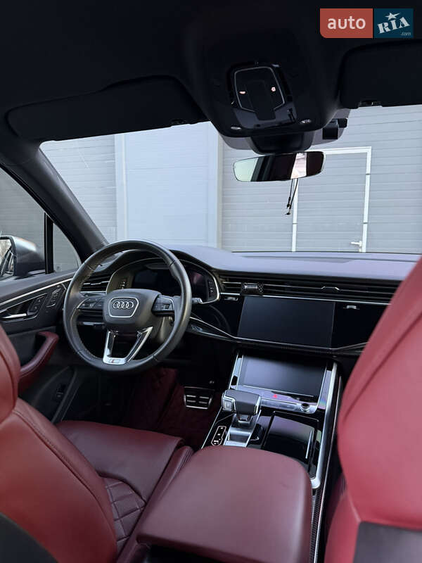 Позашляховик / Кросовер Audi SQ7 2021 в Києві