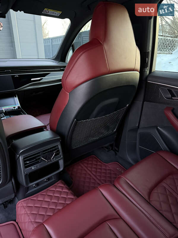 Позашляховик / Кросовер Audi SQ7 2021 в Києві