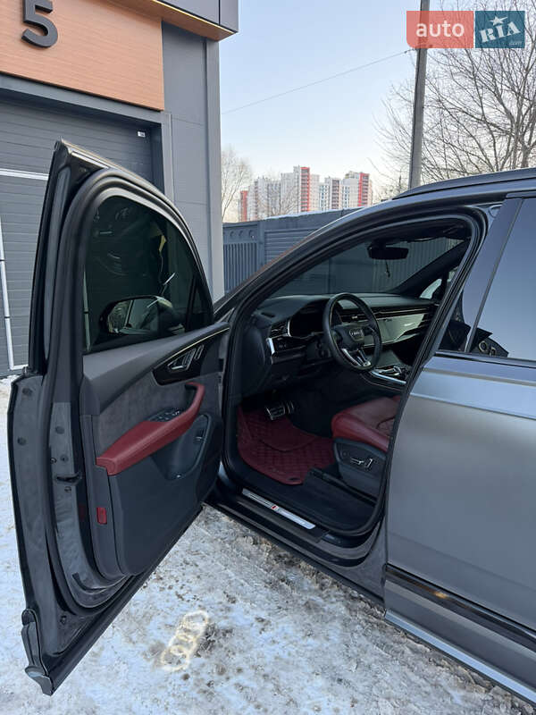 Позашляховик / Кросовер Audi SQ7 2021 в Києві