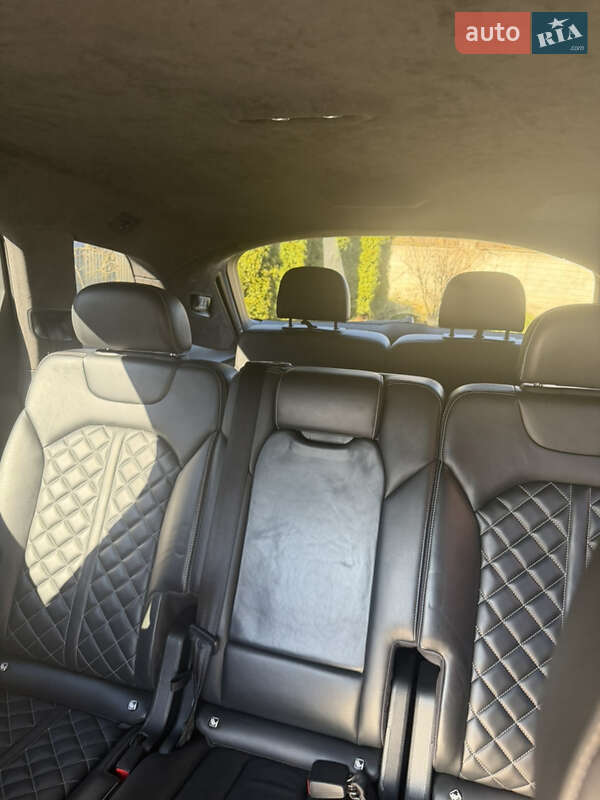 Внедорожник / Кроссовер Audi SQ7 2016 в Хусте фото 9 Внедорожник / Кроссовер Audi SQ7 2016 в Хусте