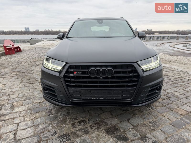 Позашляховик / Кросовер Audi SQ7 2018 в Києві