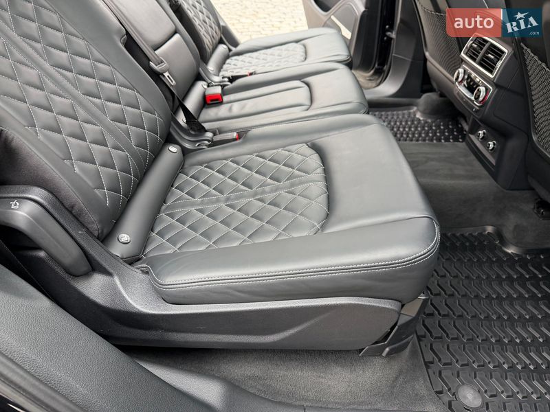 Позашляховик / Кросовер Audi SQ7 2018 в Києві