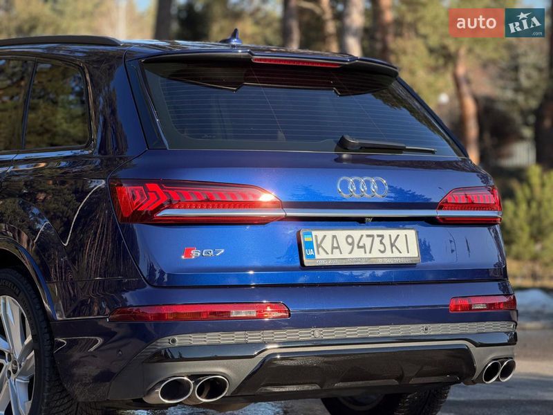 Внедорожник / Кроссовер Audi SQ7 2020 в Киеве