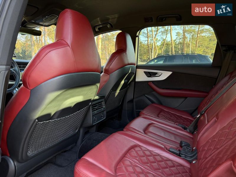 Внедорожник / Кроссовер Audi SQ7 2020 в Киеве