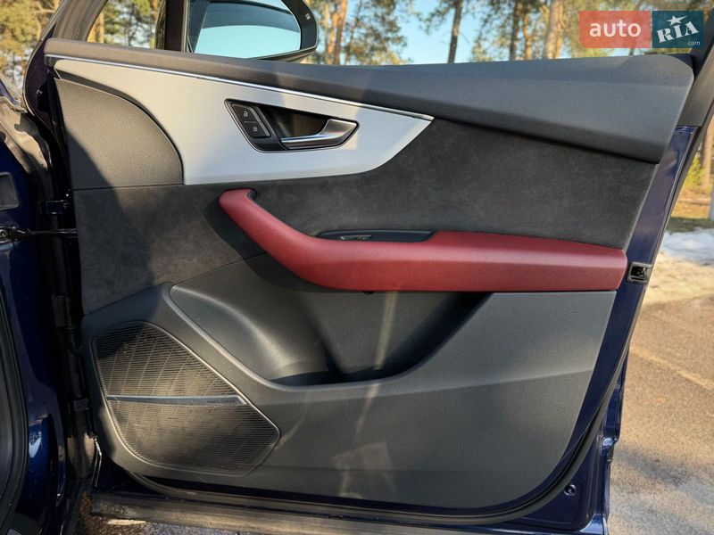 Внедорожник / Кроссовер Audi SQ7 2020 в Киеве