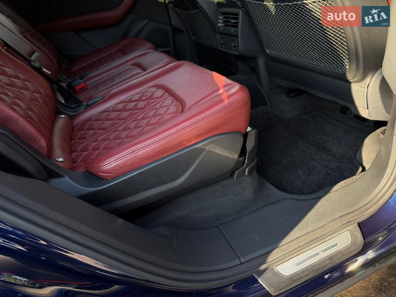 Внедорожник / Кроссовер Audi SQ7 2020 в Киеве