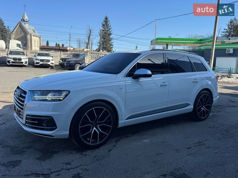 Внедорожник / Кроссовер Audi SQ7 2017 в Тернополе
