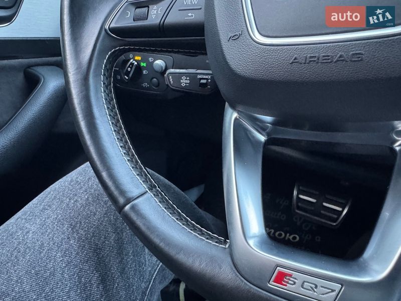 Внедорожник / Кроссовер Audi SQ7 2017 в Тернополе
