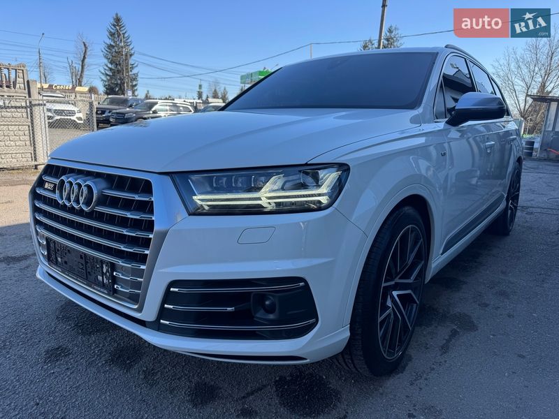Внедорожник / Кроссовер Audi SQ7 2017 в Тернополе