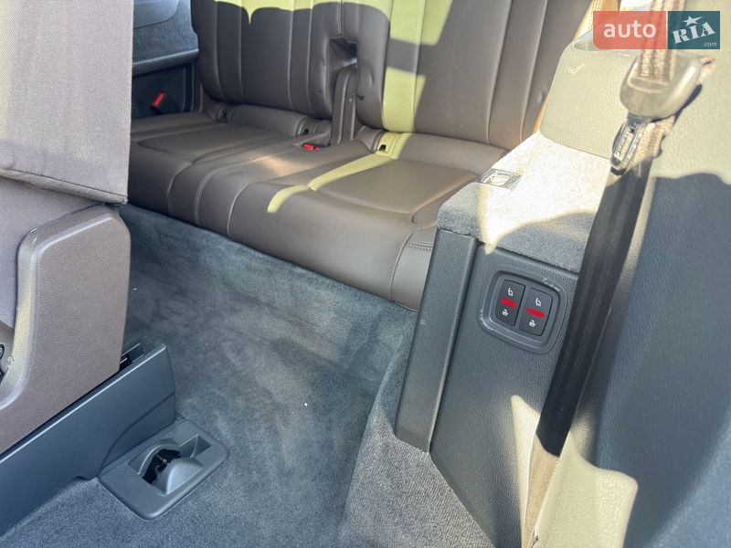 Внедорожник / Кроссовер Audi SQ7 2017 в Тернополе