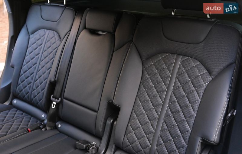 Внедорожник / Кроссовер Audi SQ7 2024 в Одессе