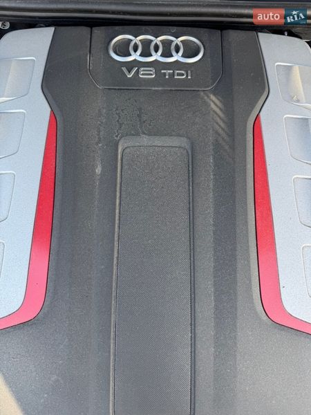 Позашляховик / Кросовер Audi SQ7 2017 в Києві