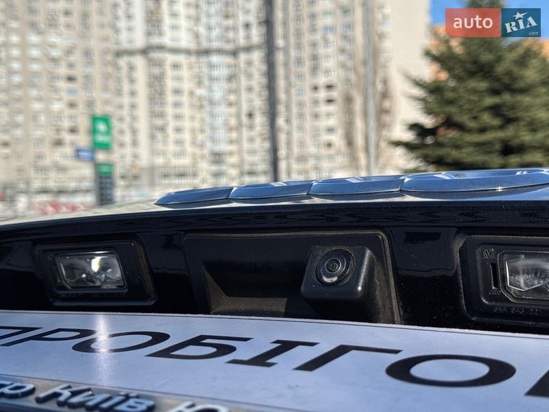 Позашляховик / Кросовер Audi SQ7 2017 в Києві
