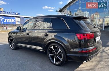 Внедорожник / Кроссовер Audi SQ7 2017 в Киеве