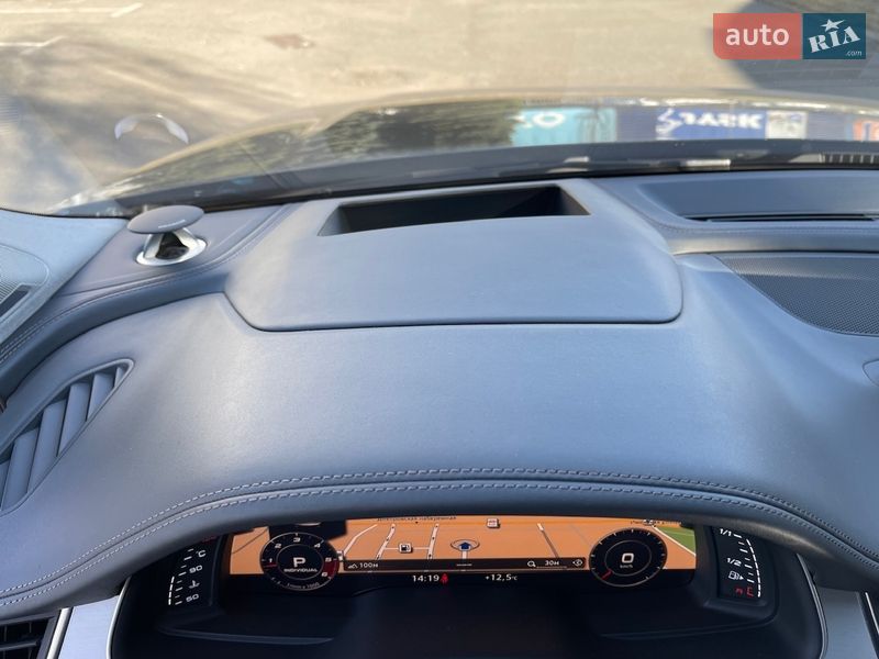 Позашляховик / Кросовер Audi SQ7 2017 в Києві