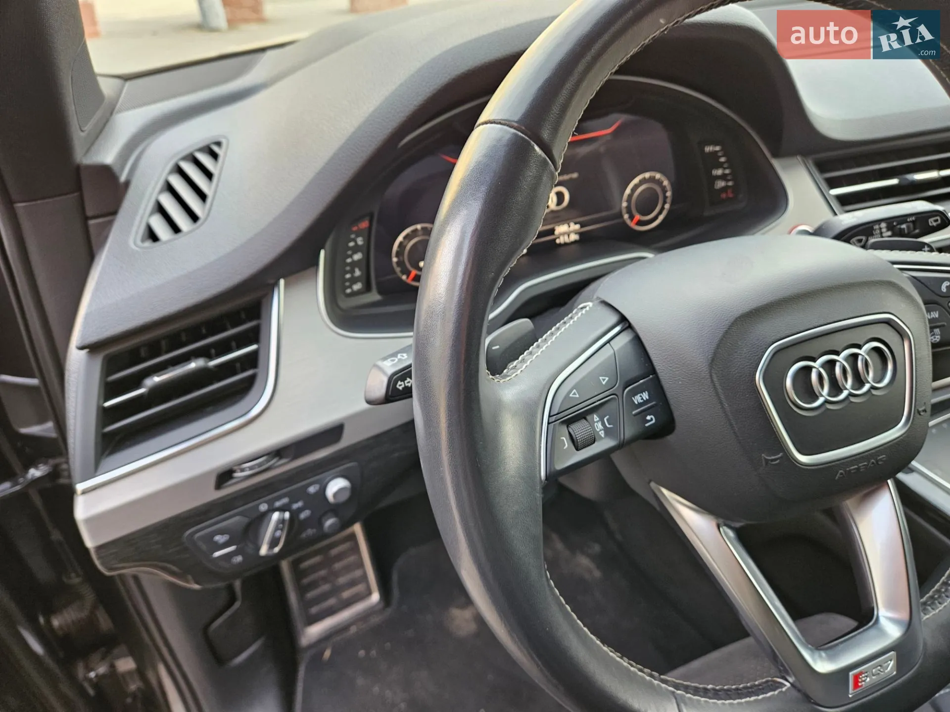 2018 Audi SQ7 - мініатюра 13