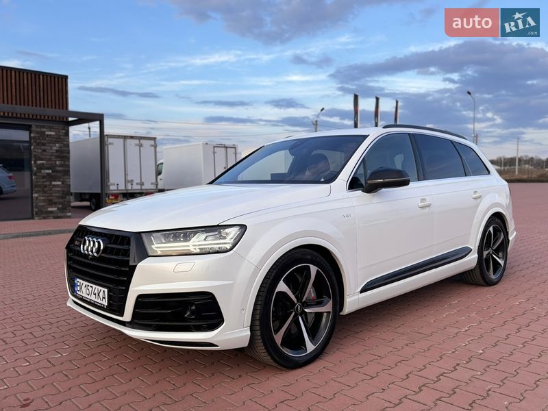 Внедорожник / Кроссовер Audi SQ7 2017 в Ровно фото 11 Внедорожник / Кроссовер Audi SQ7 2017 в Ровно