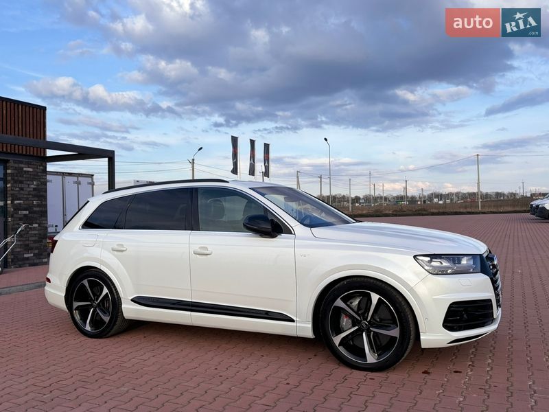 Внедорожник / Кроссовер Audi SQ7 2017 в Ровно фото 52 Внедорожник / Кроссовер Audi SQ7 2017 в Ровно