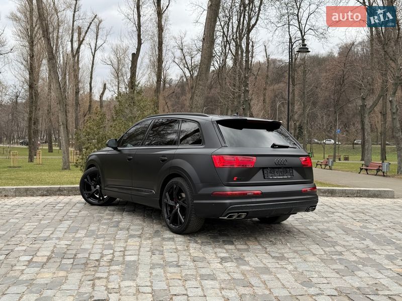 Внедорожник / Кроссовер Audi SQ7 2018 в Киеве
