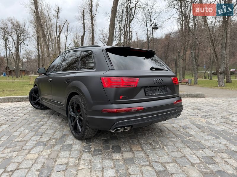 Внедорожник / Кроссовер Audi SQ7 2018 в Киеве