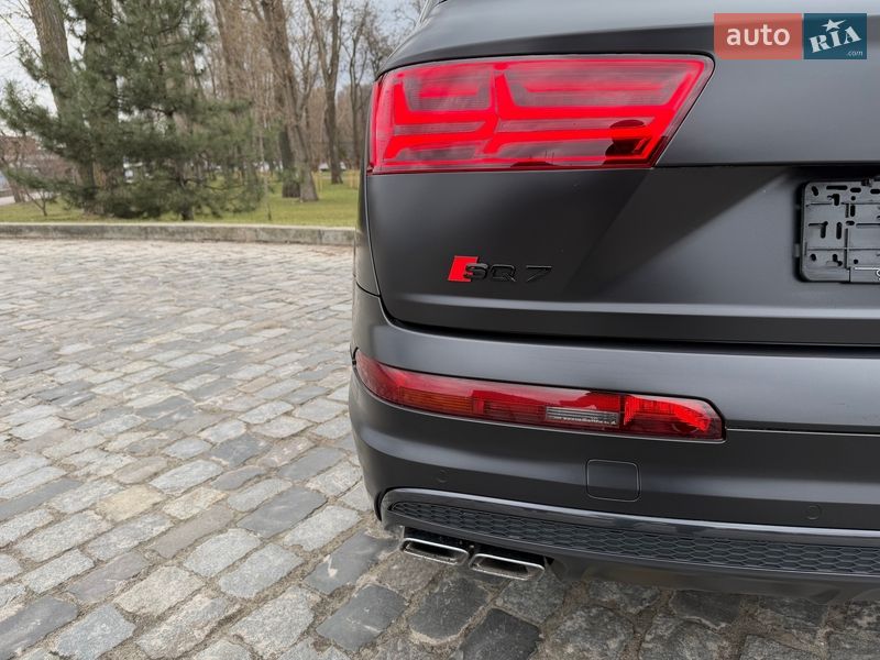 Внедорожник / Кроссовер Audi SQ7 2018 в Киеве