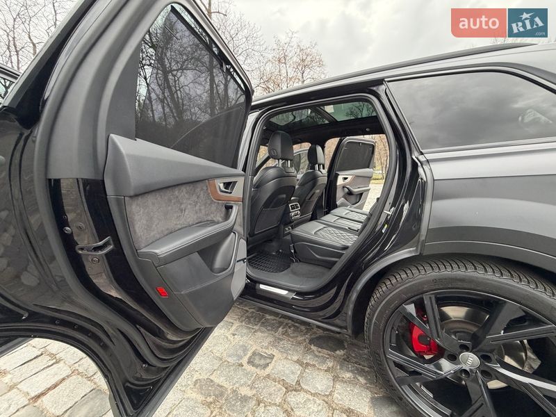Внедорожник / Кроссовер Audi SQ7 2018 в Киеве