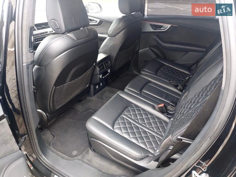 Позашляховик / Кросовер Audi SQ7 2017 в Вінниці фото 29 Позашляховик / Кросовер Audi SQ7 2017 в Вінниці