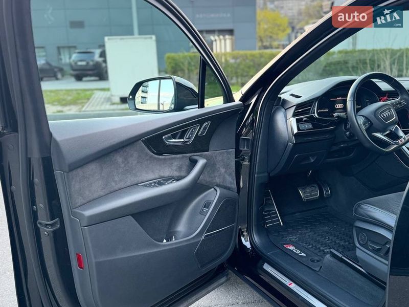 Позашляховик / Кросовер Audi SQ7 2021 в Дніпрі фото 6 Позашляховик / Кросовер Audi SQ7 2021 в Дніпрі