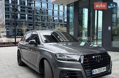 Внедорожник / Кроссовер Audi SQ7 2017 в Киеве