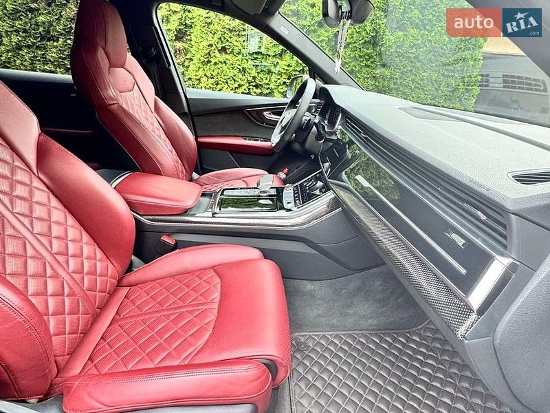 Внедорожник / Кроссовер Audi SQ7 2021 в Баре