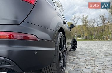Внедорожник / Кроссовер Audi SQ7 2018 в Киеве