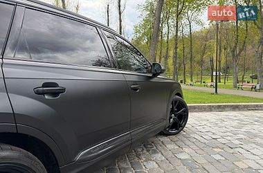 Внедорожник / Кроссовер Audi SQ7 2018 в Киеве