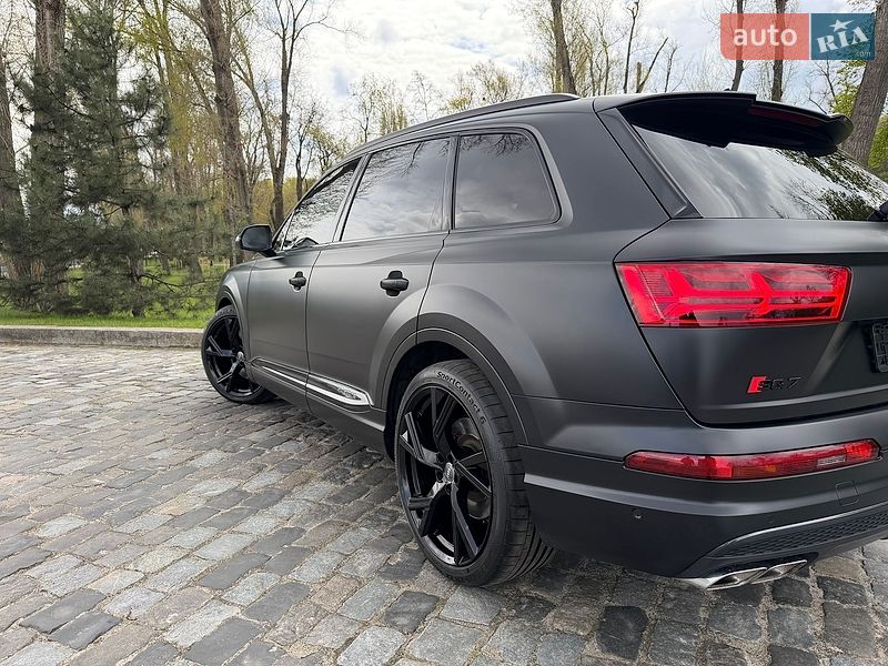 Внедорожник / Кроссовер Audi SQ7 2018 в Киеве