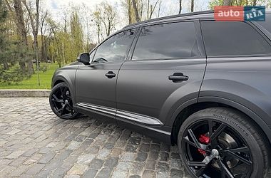 Внедорожник / Кроссовер Audi SQ7 2018 в Киеве