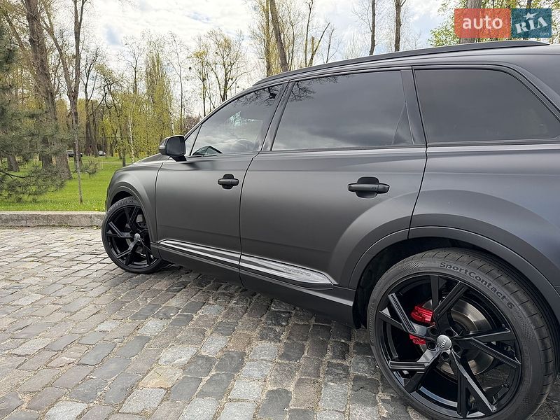 Внедорожник / Кроссовер Audi SQ7 2018 в Киеве