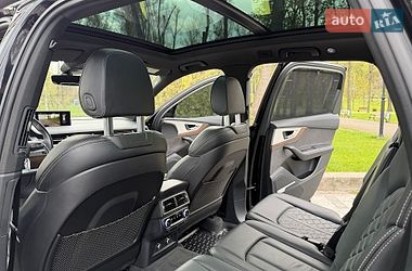 Внедорожник / Кроссовер Audi SQ7 2018 в Киеве