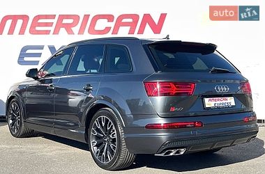 Внедорожник / Кроссовер Audi SQ7 2018 в Киеве