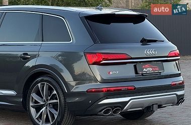 Позашляховик / Кросовер Audi SQ7 2020 в Луцьку