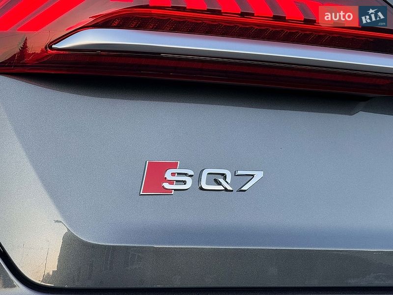 Позашляховик / Кросовер Audi SQ7 2020 в Луцьку