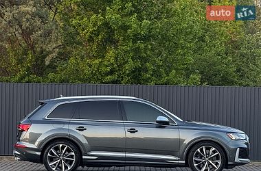Позашляховик / Кросовер Audi SQ7 2020 в Луцьку