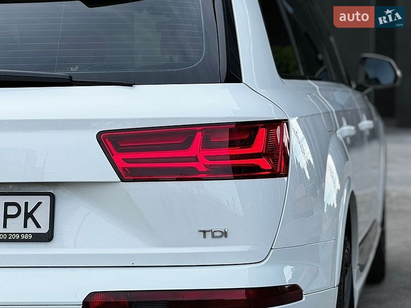 Внедорожник / Кроссовер Audi SQ7 2017 в Киеве фото 10 Внедорожник / Кроссовер Audi SQ7 2017 в Киеве