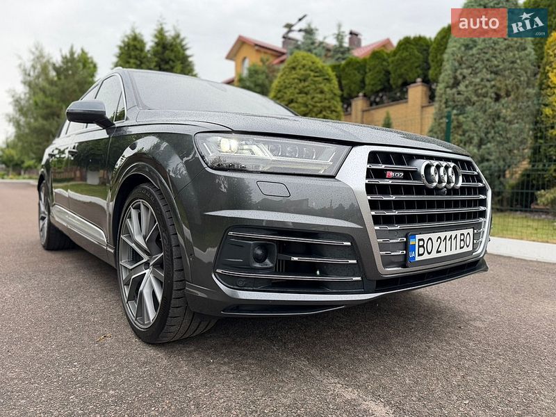 Внедорожник / Кроссовер Audi SQ7 2018 в Ровно