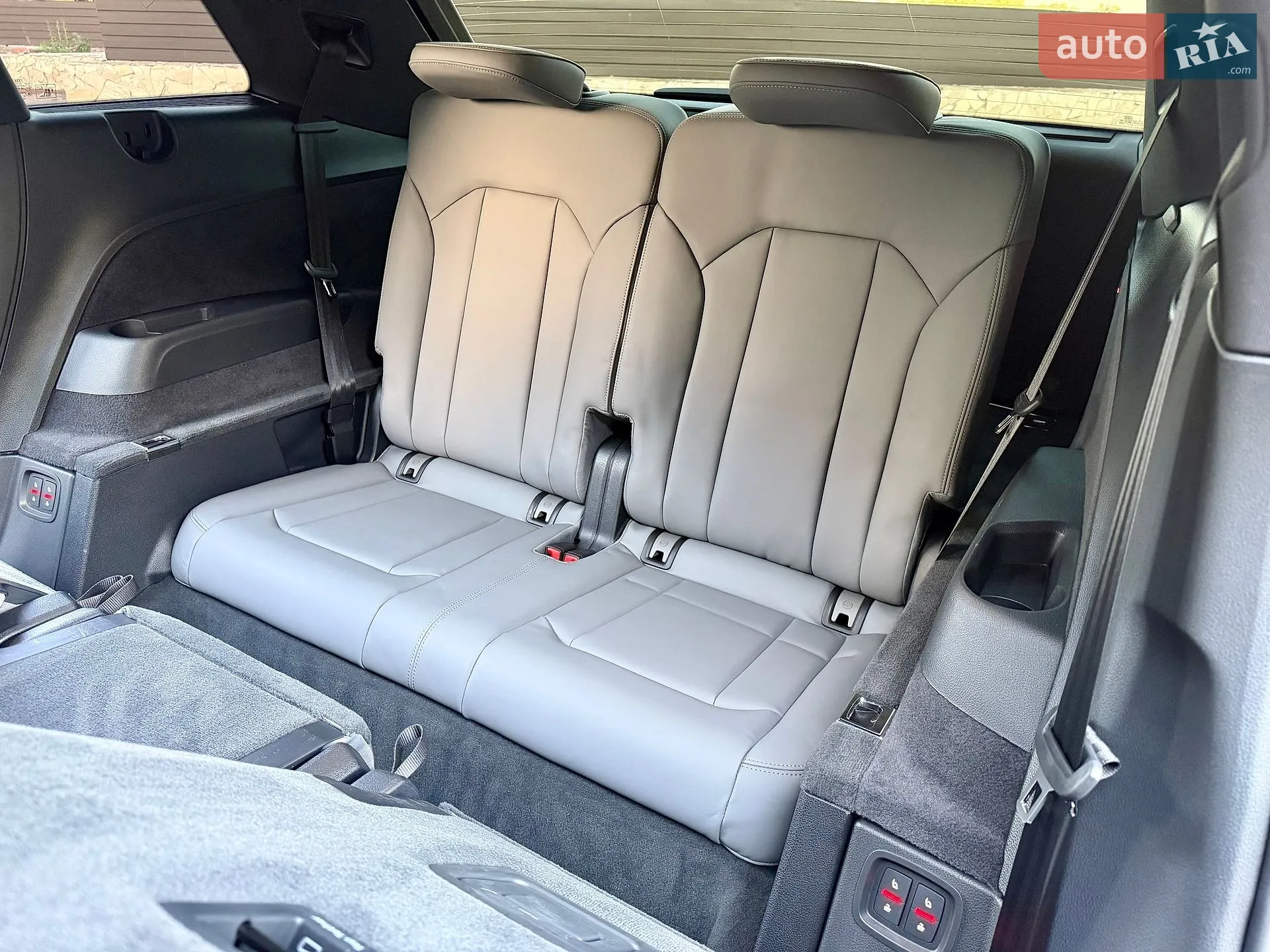 2024 Audi SQ7 - мініатюра 28