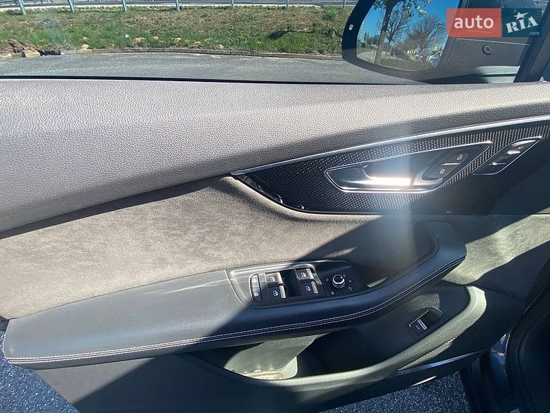 Позашляховик / Кросовер Audi SQ7 2021 в Харкові