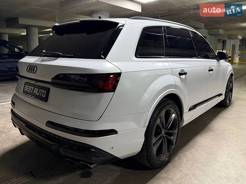 Внедорожник / Кроссовер Audi SQ7 2024 в Киеве