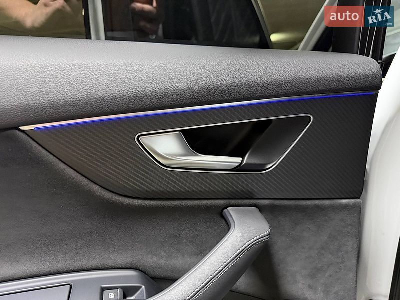Позашляховик / Кросовер Audi SQ7 2024 в Києві
